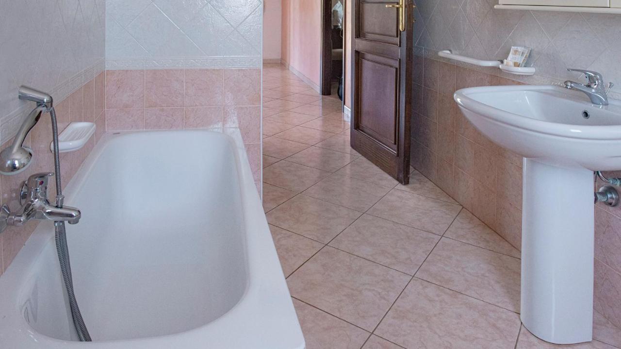 Villa Cabirol Fertilia Εξωτερικό φωτογραφία